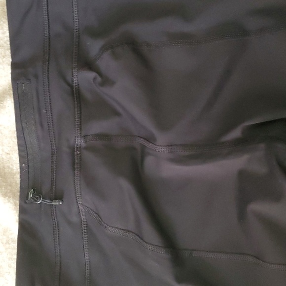 Lululemon women black  crop  leggins lsize 6 - Picture 7 of 11